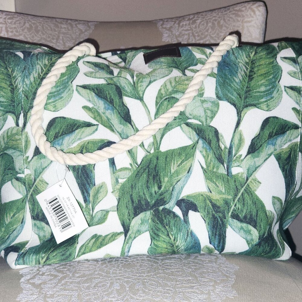 Canvas Tote Bag Large - NWT - Green Leaves Print